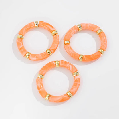 Braccialetti colorati e audaci